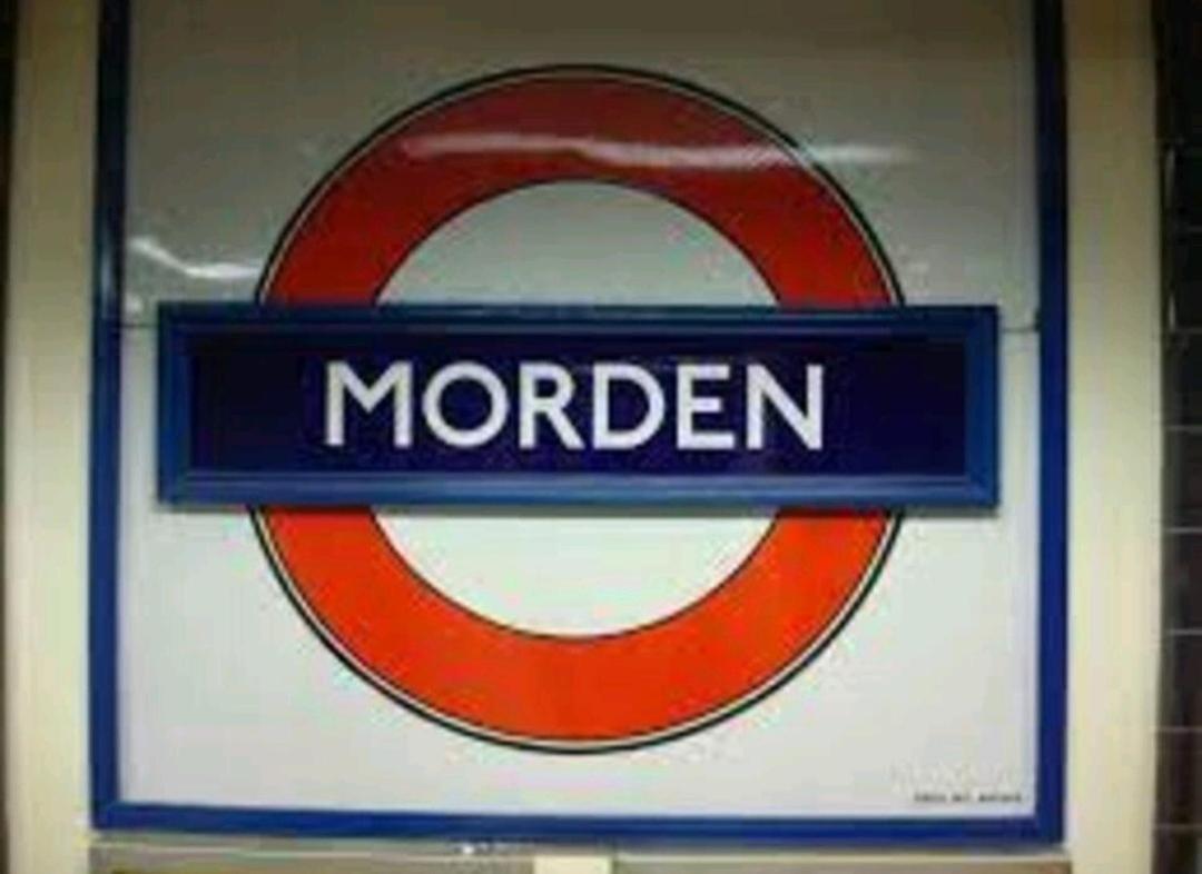 Lovely 4 Bed With Ensuite Free Wifi Off Street Parking In Sutton Morden  Kültér fotó
